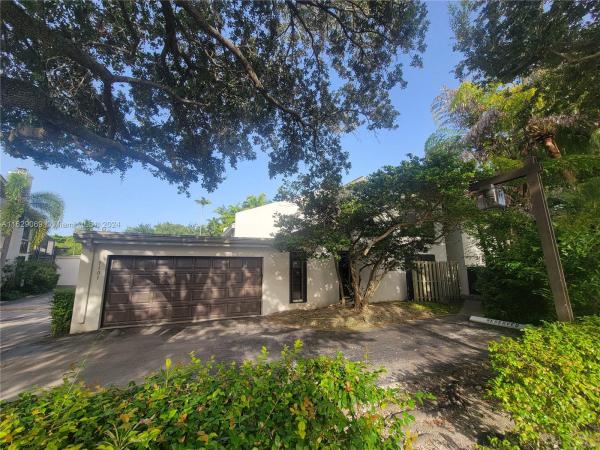 The Banyans Of South Miami, 7101 SW 67th Ave #1, South Miami, Florida 33143, image 1