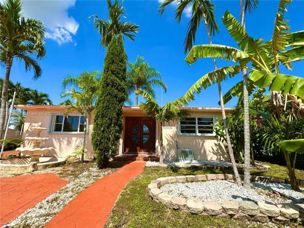 Fairway Lake South, 16142 SW 107th Ct, Palmetto Estates, Florida 33157, image 2
