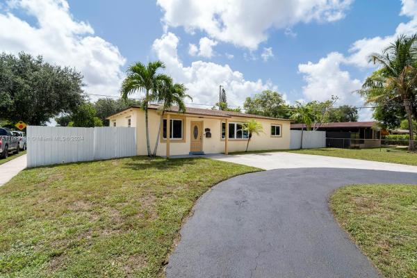 Boulevard Heights, 421 N 68th Way, Hollywood, Florida 33024, image 3