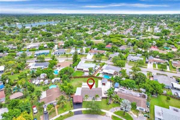 Pine Tree Manor, 19831 Kingston Dr, Cutler Bay, Florida 33157, image 1