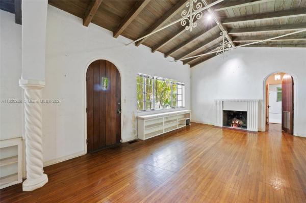 Coral Gables Residential, 2716 Cordova St, Coral Gables, Florida 33134, image 2