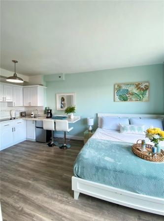The Casablanca, 6345 Collins Ave #401, Miami Beach, Florida 33141, image 1