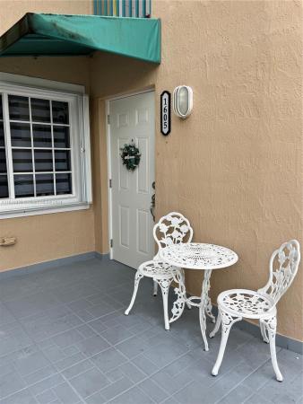 Lago Lindo Townvillas, 13160 SW 64th Ter #1605, Kendale Lakes, Florida 33183, image 3