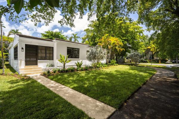 Coral Groves, 501 Zamora Ave, Coral Gables, Florida 33134, image 1