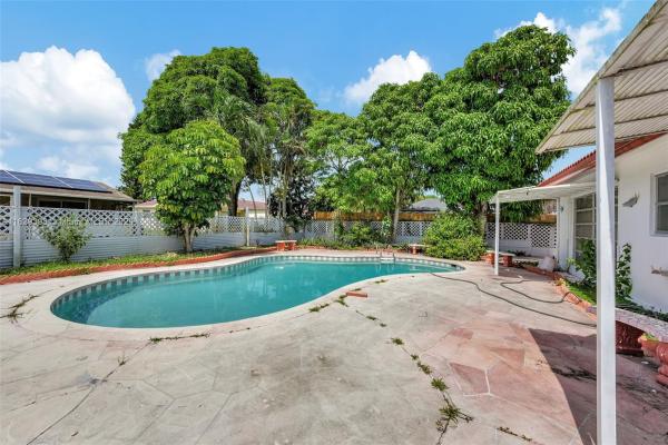 Kimberly Forest, 6220 SW 3rd St, Margate, Florida 33068, image 1