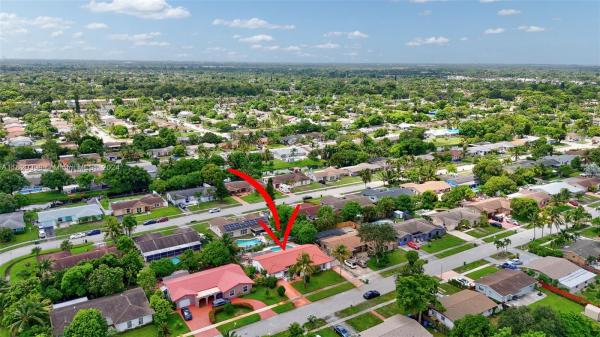 Kimberly Forest, 6220 SW 3rd St, Margate, Florida 33068, image 2