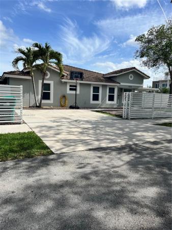 Cedar West Homes, 26161 SW 138th Ct Rd, Naranja, Florida 33032, image 2