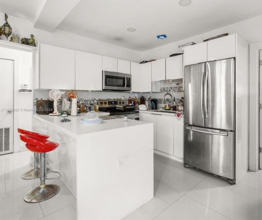 Fulford By The Sea, 1950 NE 179th St, North Miami Beach, Florida 33162, image 2