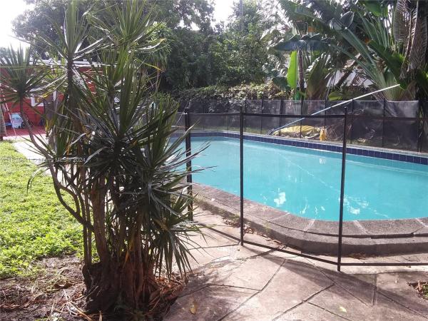 Hollywood Little Ranches, 2327 Polk St #B, Hollywood, Florida 33020, image 1