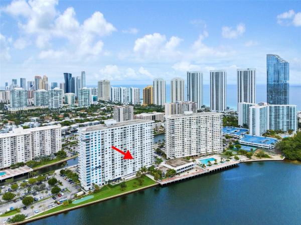 Arlen House West, 500 Bayview Dr #728, Sunny Isles Beach, Florida 33160, image 1