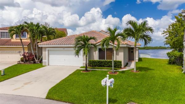 Coconut Key At Silver Lakes, 2041 NW 182nd Ter, Pembroke Pines, Florida 33029, image 1