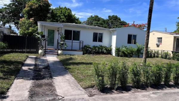Jillshar Darrylcar, 971 NE 155th Ter, North Miami Beach, Florida 33162, image 1