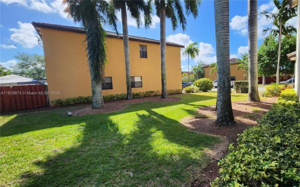 Umbria At The Vineyards, 3729 NE 4th St #3729, Homestead, Florida 33033, image 1