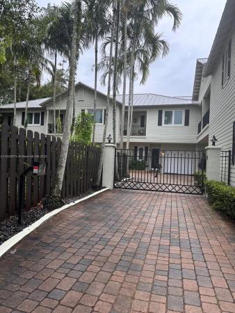 Waverly Place, 201 SW 9th Ave #2, Fort Lauderdale, Florida 33312, image 1