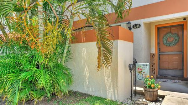 Townhomes At Orange Drive, 4346 SW 70th Ter, Davie, Florida 33314, image 1