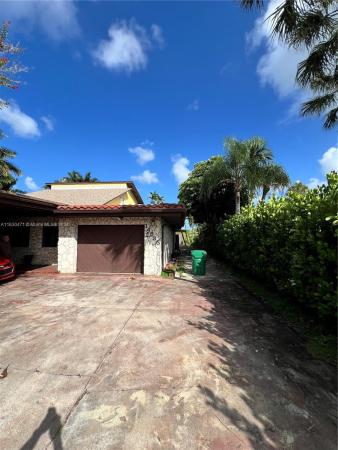 Biscayne Gardens, 14833 N Spur Dr, Golden Glades, Florida 33161, image 3