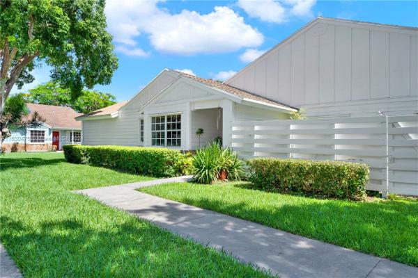 Village Homes At Country Walk, 13724 SW 149th Cir Ln #2, Country Walk, Florida 33186, image 1