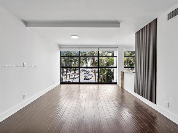Towers Of Oceanview South, 600 Parkview Dr #202, Hallandale Beach, Florida 33009, image 2