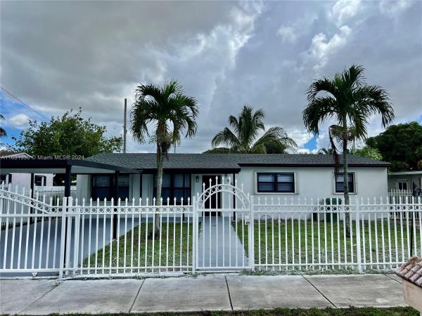 Curtiss Park, 945 Curtiss Dr, Opa-Locka, Florida 33054, image 1