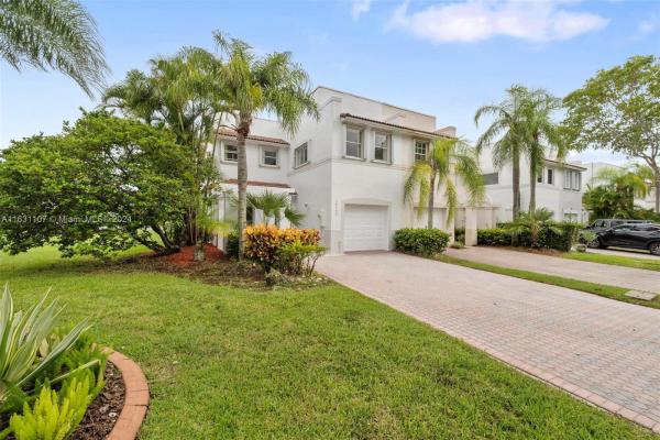 Antigua At Doral Isles, 10900 NW 62nd Ter, Doral, Florida 33178, image 1