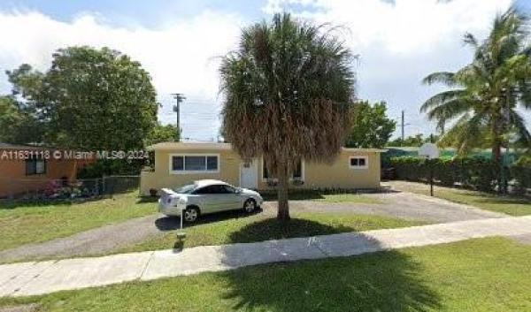 Palm Springs Estates, Hialeah, Florida 33012, image 1