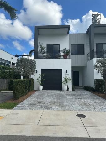 Somi Townhomes, 6790 SW 80th St, Glenvar Heights, Florida 33143, image 1
