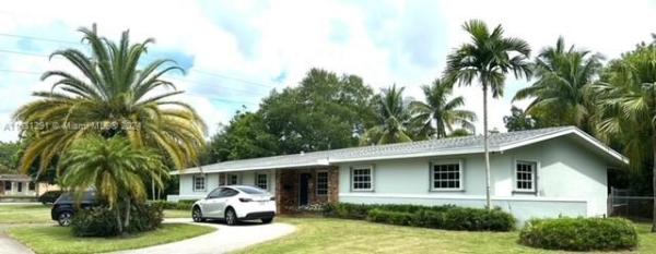 Ehmann Homesites, 8195 SW 107th St, Kendall, Florida 33156, image 1