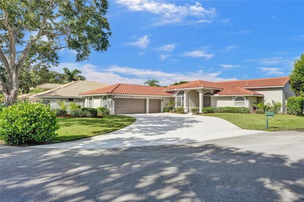 Hidden Lake, 4330 NW 62nd Ter, Coral Springs, Florida 33067, image 2