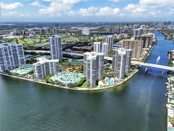 Mystic Pointe Tower 200, 19101 NE 36th Ct #406, Aventura, Florida 33180, image 1