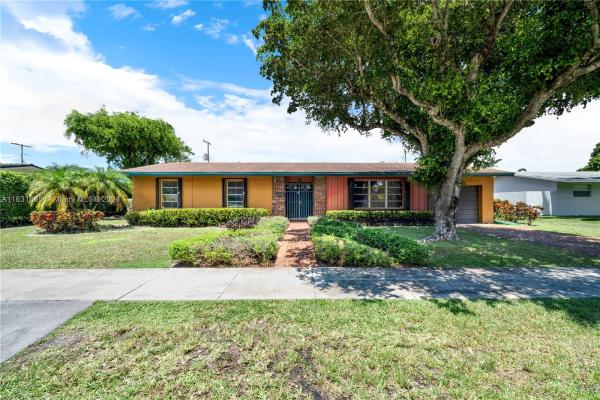 Snapper Creek Park, 8640 SW 89th Ave, Kendall, Florida 33173, image 1