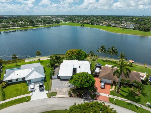 Winston Park, 13320 SW 82nd St, Kendall, Florida 33183, image 1