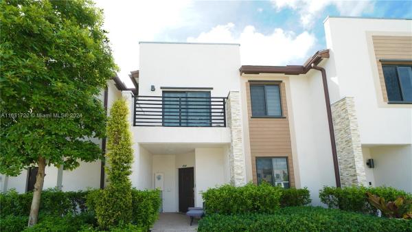 Andalucia At Via Ventura, 404 NE 208th Ter, Ives Estates, Florida 33179, image 3