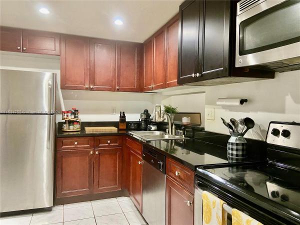 Horizons West, 8500 SW 133rd Avenue Rd #203, Kendale Lakes, Florida 33183, image 3