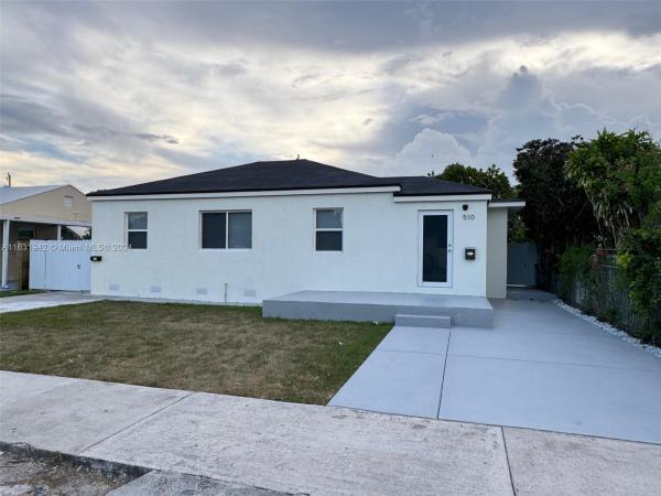 Blake, 510-512 NW 32nd Ct, Miami, Florida 33125, image 2