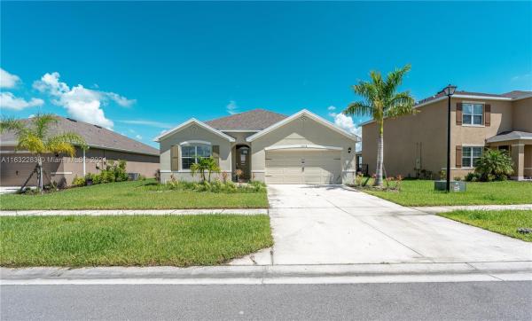 Crosstown Commons, 10718 SW Prato Way, Port St. Lucie, Florida 34987, image 3