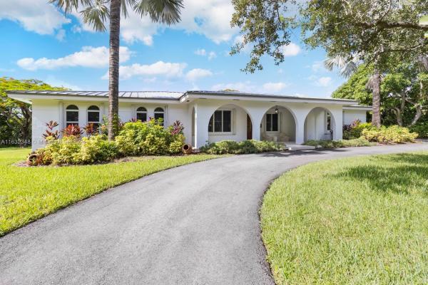 Old Orchard Estates, 7520 SW 112th St, Pinecrest, Florida 33156, image 1
