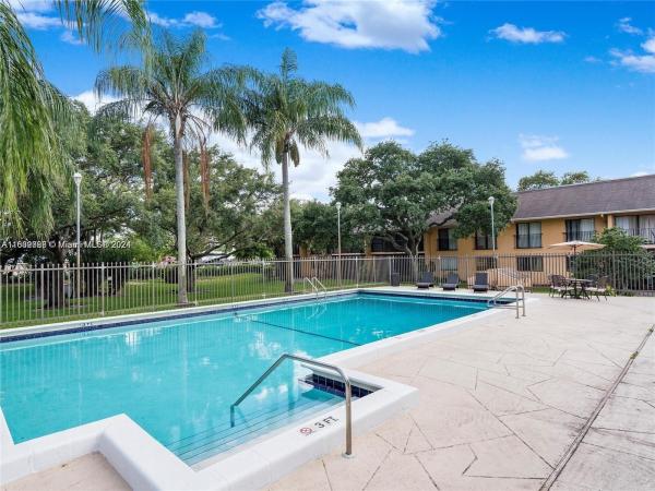 Hampton Court, 5981 Washington St #215, Hollywood, Florida 33023, image 1
