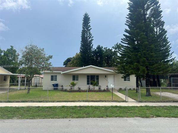 Carol City Gardens, Miami Gardens, Florida 33055, image 3