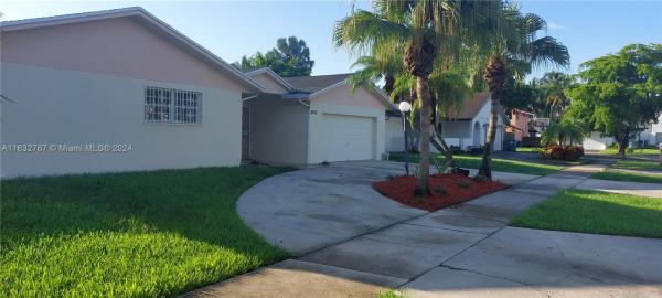 Caravel At Calusa, 10731 SW 139th Ave 0, The Hammocks, Florida 33186, image 1