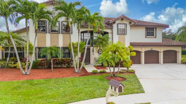 Pasadena Estates, 20140 NW 8th St, Pembroke Pines, Florida 33029, image 1