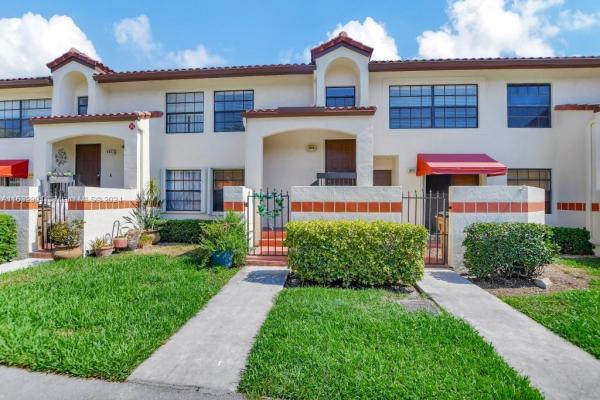 Freedom Square, 808 Freedom Ct #808, Deerfield Beach, Florida 33442, image 1