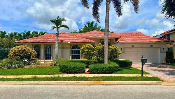 The Laurels, 701 W Laurel Ln W, Pembroke Pines, Florida 33027, image 1