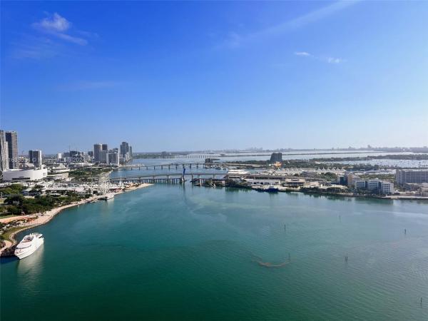 Three Tequesta Point, 848 Brickell Key Dr #3701, Miami, Florida 33131, image 1
