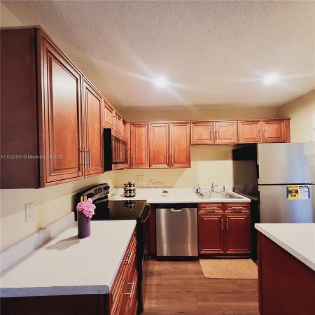 Lake Park Gardens, 4740 NW 10th Ct #210, Plantation, Florida 33313, image 1