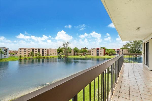Peninsula At International Gardens, 1350 SW 122nd Ave #304, Tamiami, Florida 33184, image 1
