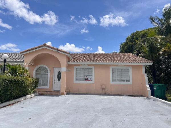 San Mateo, 7688 NW 181st St #7688, Hialeah, Florida 33015, image 1