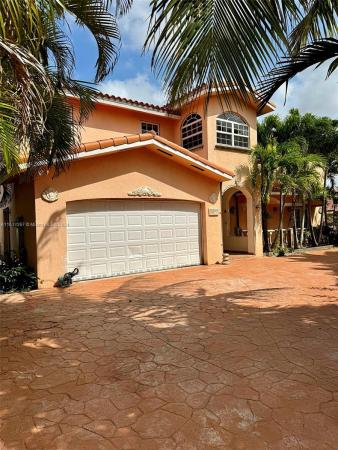 Steve Gomez Estates, 8921 SW 44th St, Olympia Heights, Florida 33165, image 1