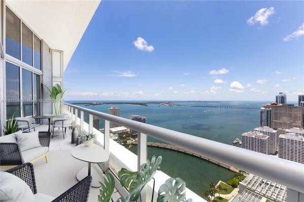 Icon Brickell Tower 2, 495 Brickell Ave #4105, Miami, Florida 33131, image 1
