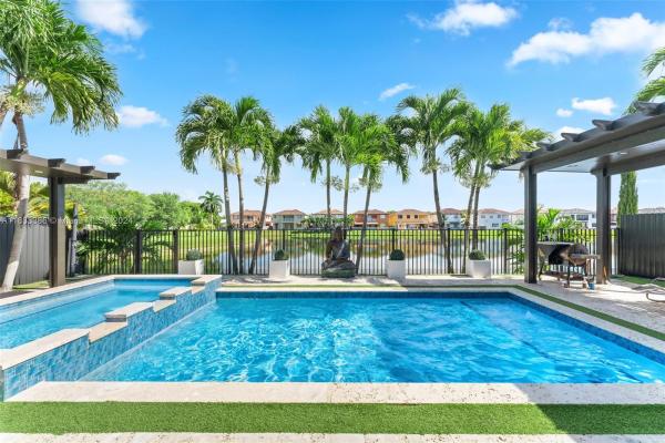 Century Gardens, 9023 NW 178th Ln, Hialeah, Florida 33018, image 1