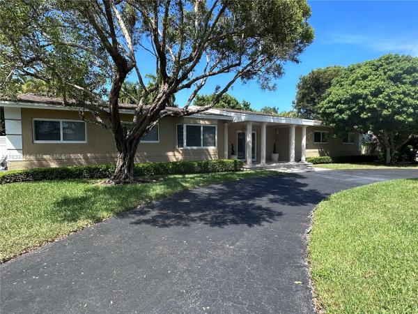 Eureka Drive Estates, 8035 SW 185th Ter, Cutler Bay, Florida 33157, image 1